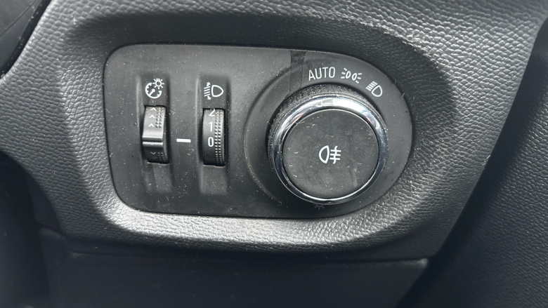 Vauxhall Corsa 1.2 Design 5dr Petrol Hatchback